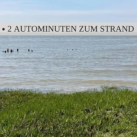 Haus Krabbe, Doppelzimmer 4, Fuer 1-2 Personen, Doppelbett, Ohne Kueche, Zentral Gelegen, Am Elbe-weser-radweg Mit Fahrradunterstellmoeglichkeit, Auch Fuer E-bikes, Ideal Fuer Kurzaufenthalte, Smart-tv 42 Zoll, Kostenfreier Parkplatz, Wremen