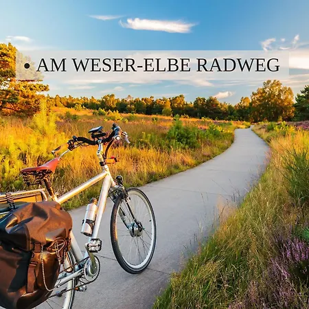 Privat bolig Haus Krabbe, Doppelzimmer 4, Fuer 1-2 Personen, Doppelbett, Ohne Kueche, Zentral Gelegen, Am Elbe-weser-radweg Mit Fahrradunterstellmoeglichkeit, Auch Fuer E-bikes, Ideal Fuer Kurzaufenthalte, Smart-tv 42 Zoll, Kostenfreier Parkplatz, Wremen