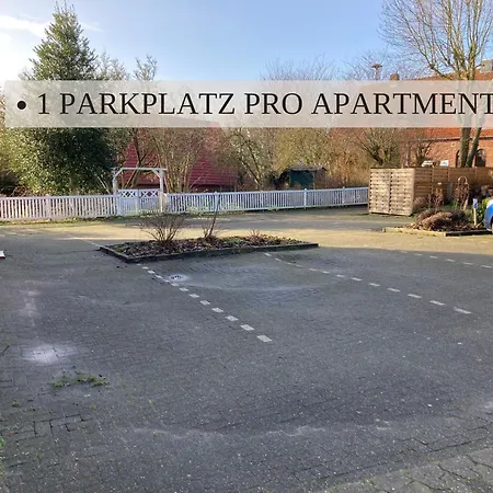Haus Krabbe: Cyclist-friendly On Elbe-weser Bike Path Homestay