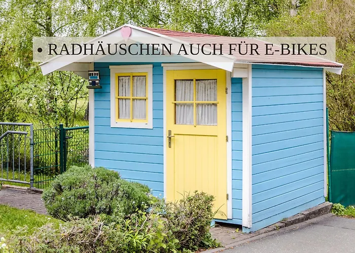 Haus Krabbe, Doppelzimmer 4, Fuer 1-2 Personen, Doppelbett, Ohne Kueche, Zentral Gelegen, Am Elbe-weser-radweg Mit Fahrradunterstellmoeglichkeit, Auch Fuer E-bikes, Ideal Fuer Kurzaufenthalte, Smart-tv 42 Zoll, Kostenfreier Parkplatz, * ヴレーメン