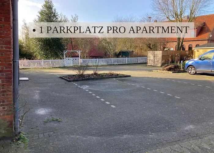Haus Krabbe, Doppelzimmer 4, Fuer 1-2 Personen, Doppelbett, Ohne Kueche, Zentral Gelegen, Am Elbe-weser-radweg Mit Fahrradunterstellmoeglichkeit, Auch Fuer E-bikes, Ideal Fuer Kurzaufenthalte, Smart-tv 42 Zoll, Kostenfreier Parkplatz, ホームステイ
